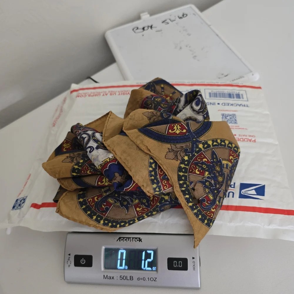 Paoli Silkblend Scarf Brown Amber Gold Medallion Harvest 24x26 Bohemian - Picture 10 of 11